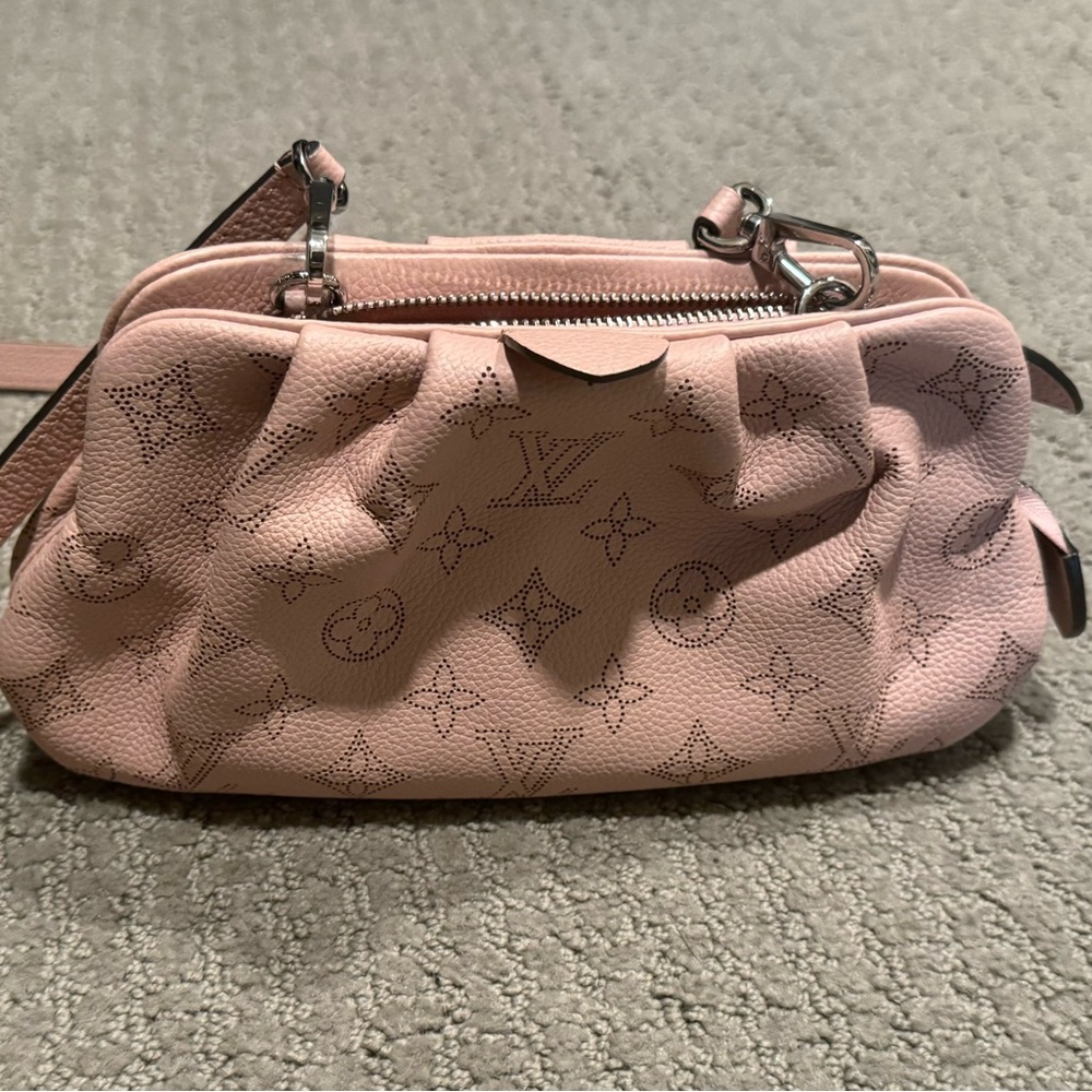🩷Pink LV handbag🩷